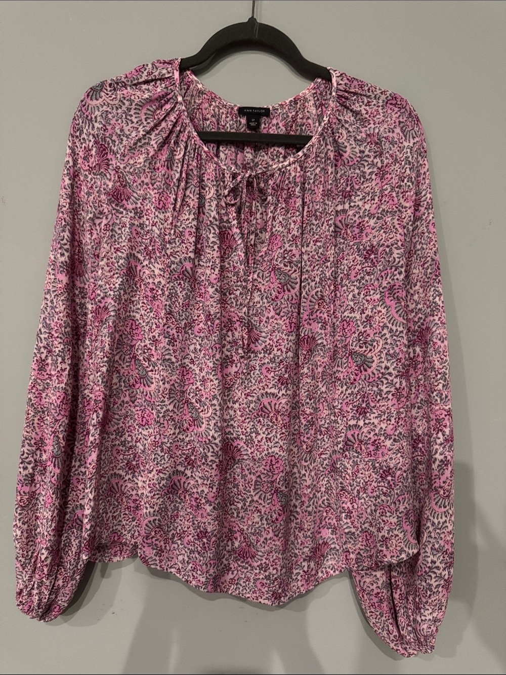 Ann Taylor Pink Floral Tie-Front Peasant Blouse